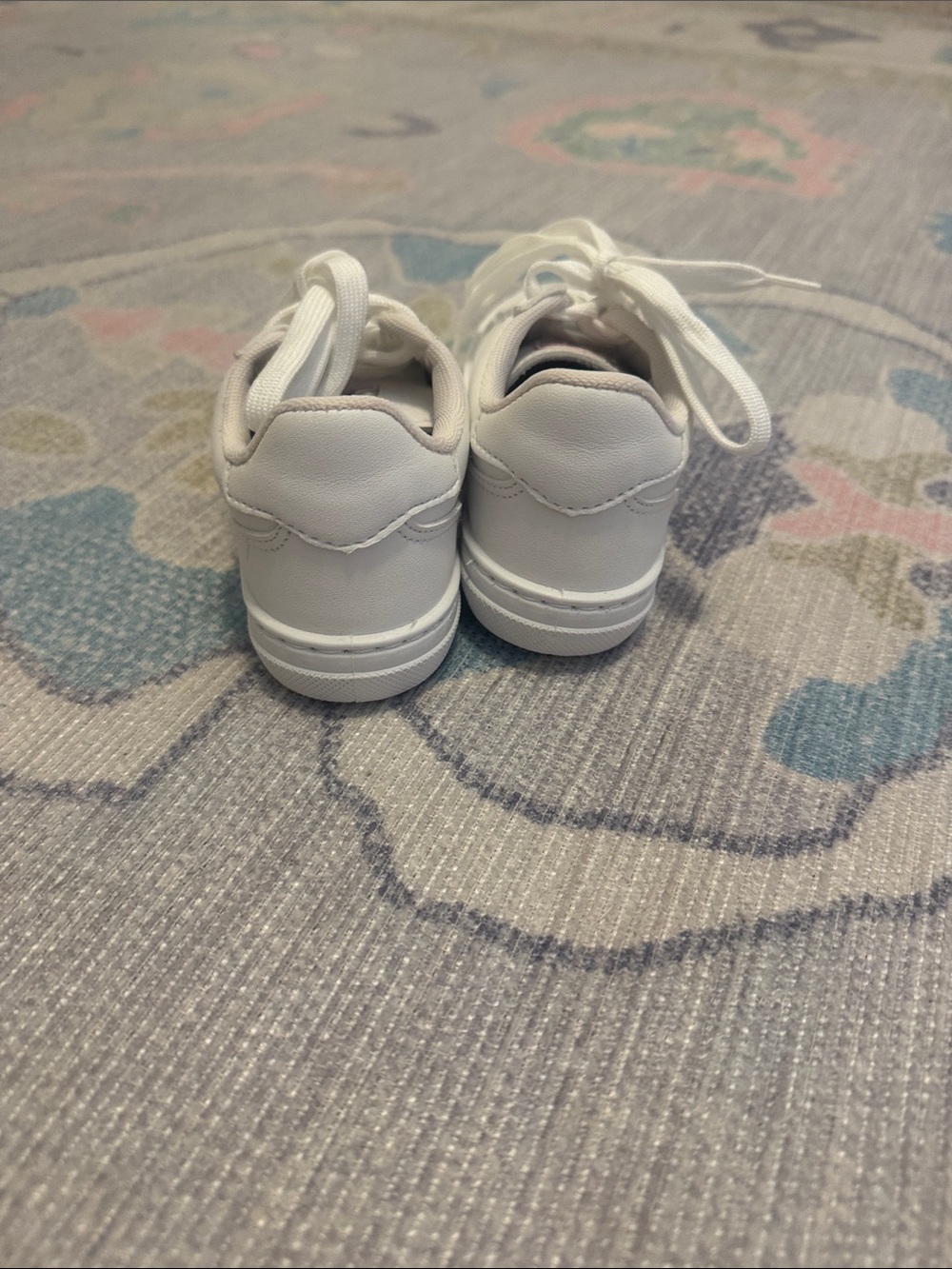 Cienta white Sneakers - size 26 - Picture 2 of 4